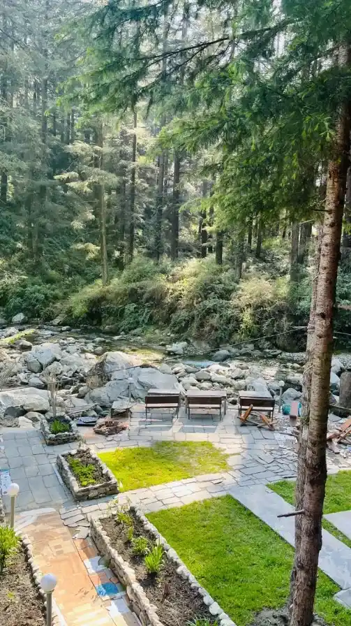 Family/Duplex Rooms by the River