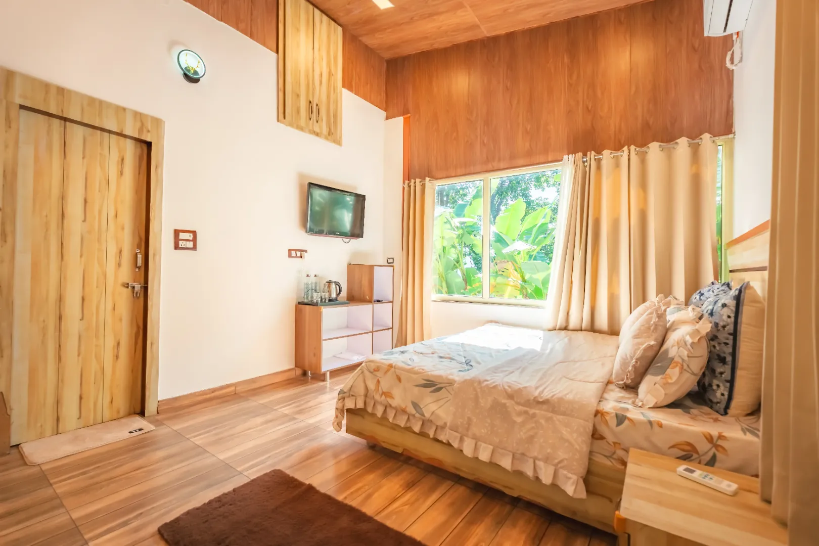 7 BHK Villa with Pool — photo 20