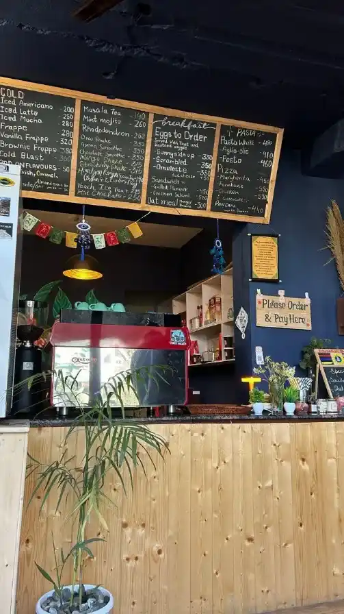 Riverside Homestay with Book Cafe — photo 21