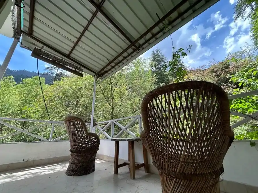 Riverside Homestay with Book Cafe — photo 4