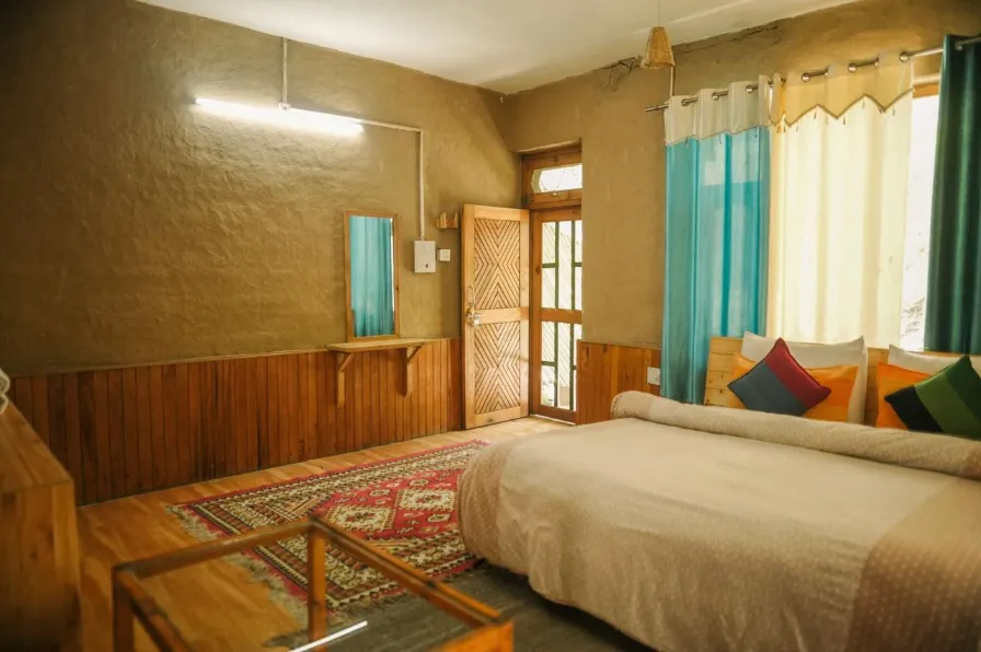 Riverside Homestay with Book Cafe — photo 18