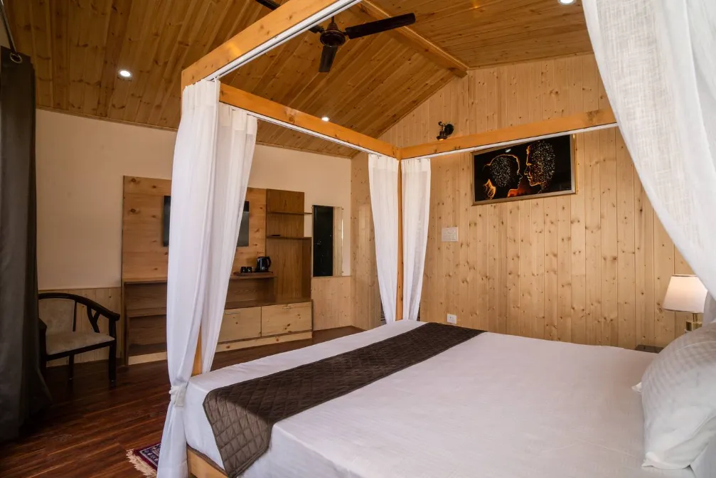 2BHK + 1BHK Hillside Stay — photo 3