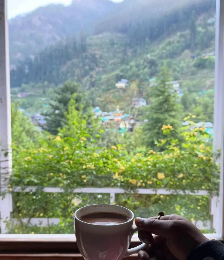 Riverside Homestay with Book Cafe — photo 13