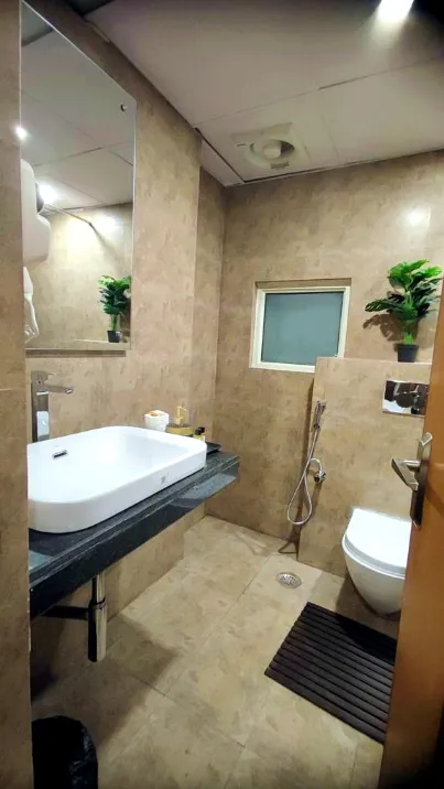 Elegant 1BHK with infinity pool in Aloha — photo 21