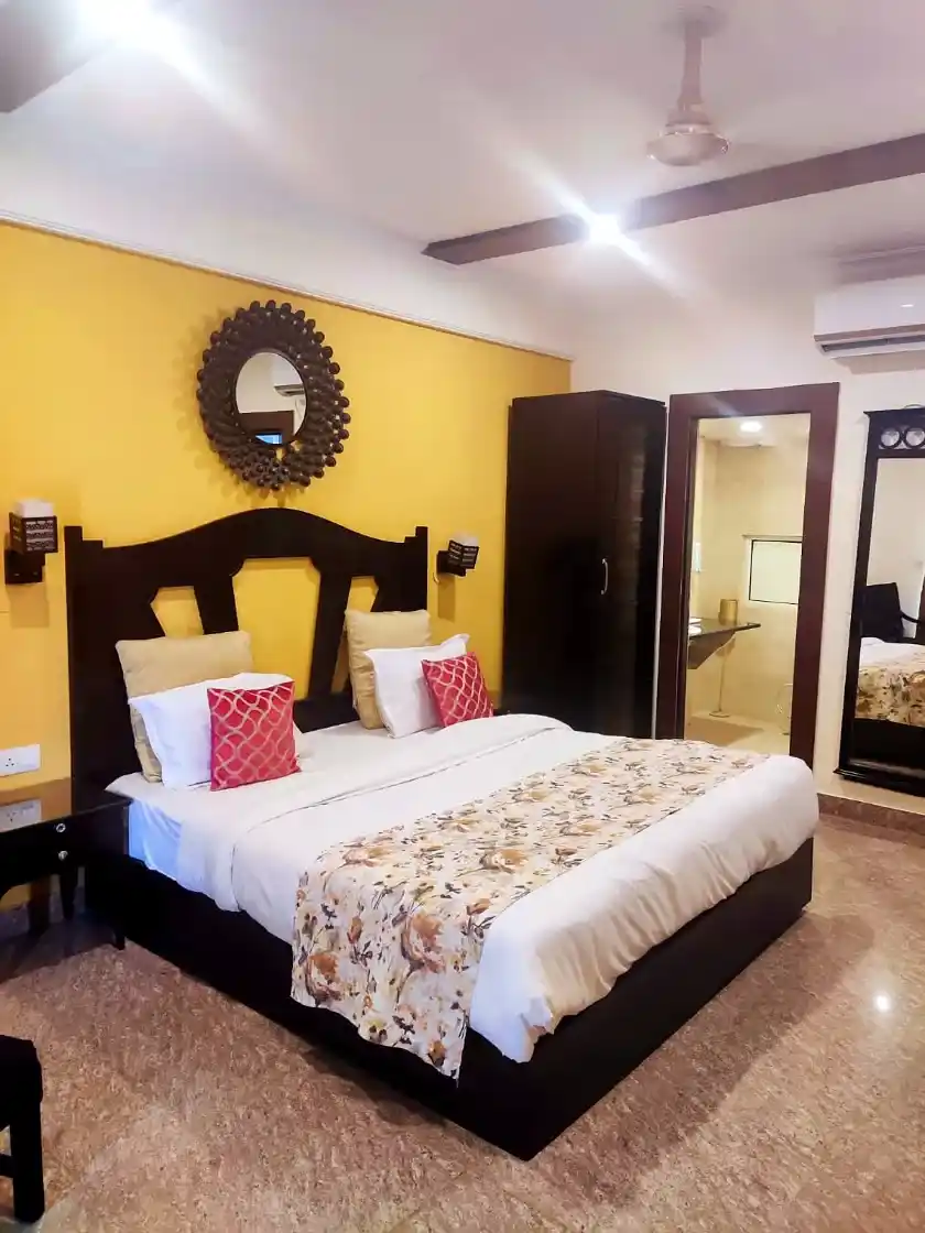 Elegant 1BHK with infinity pool in Aloha — photo 9