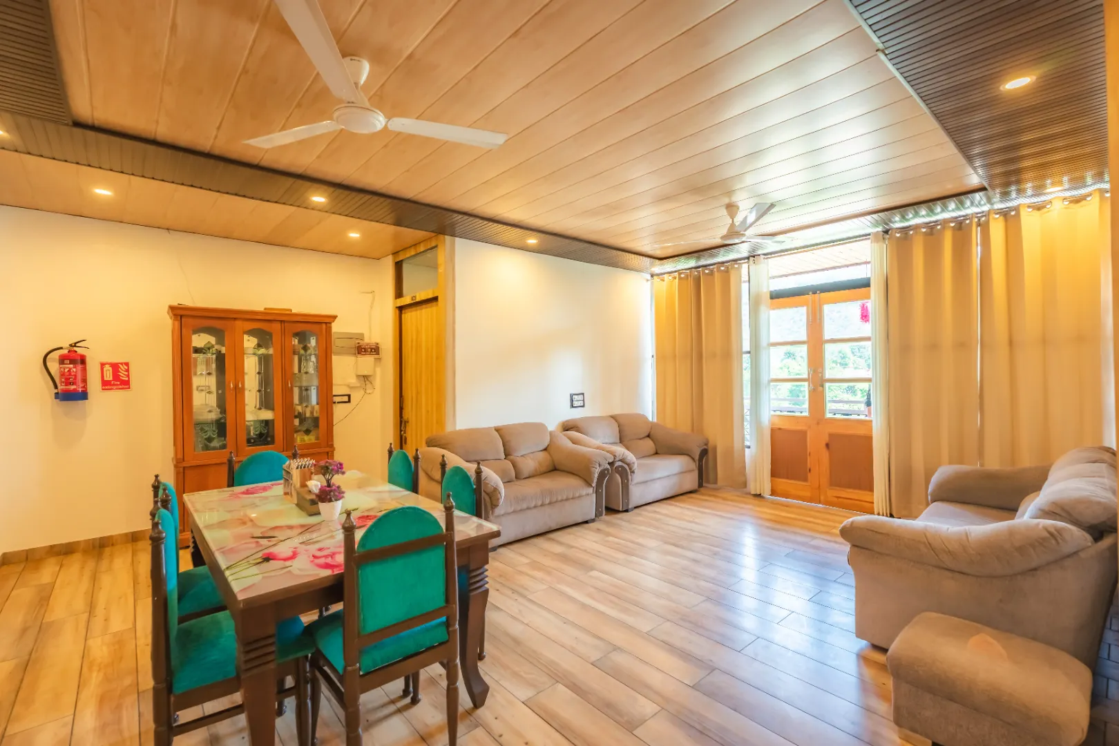 7 BHK Villa with Pool — photo 10