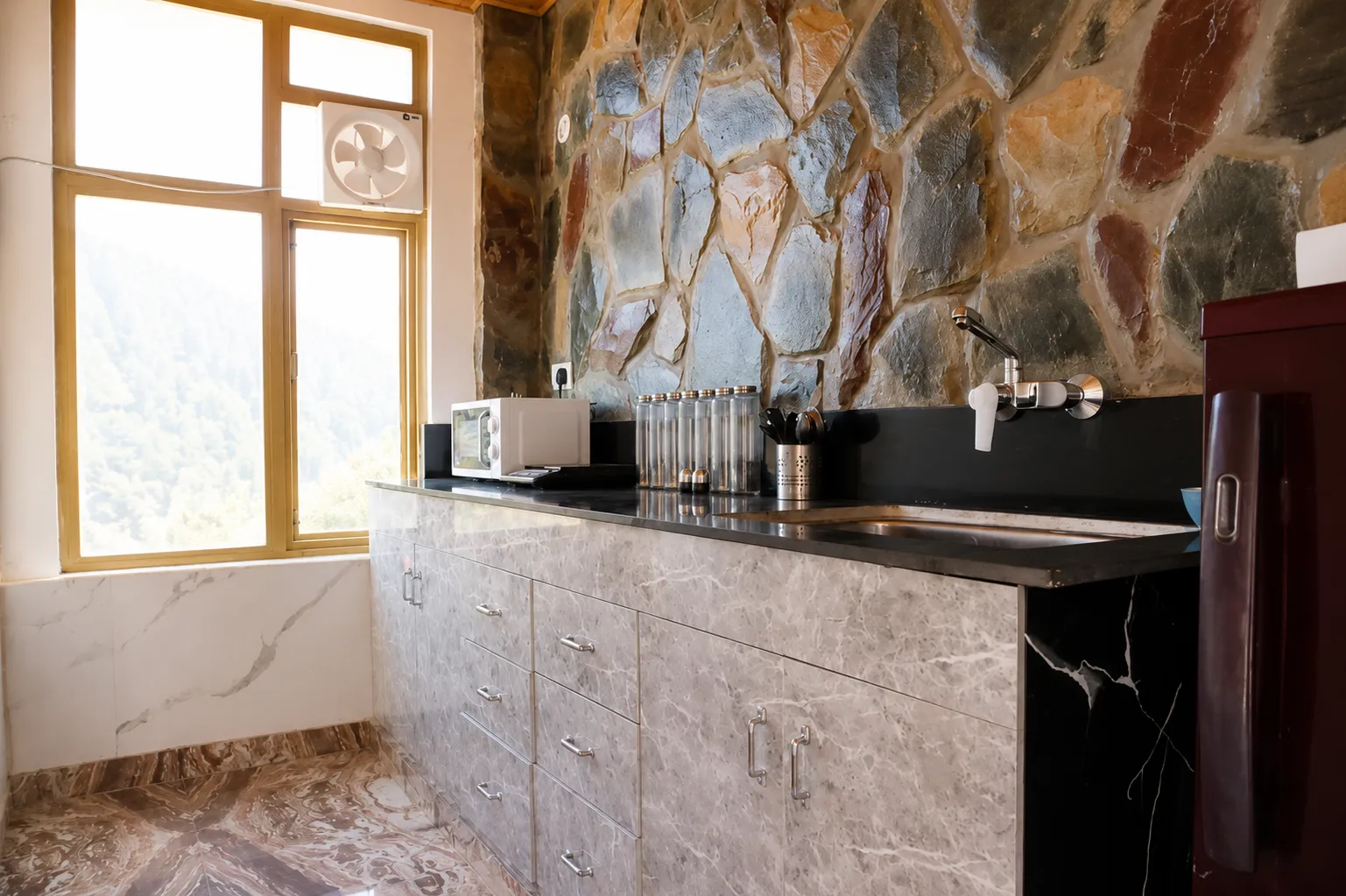 3 BHK with Himalayan view Terrace — photo 12