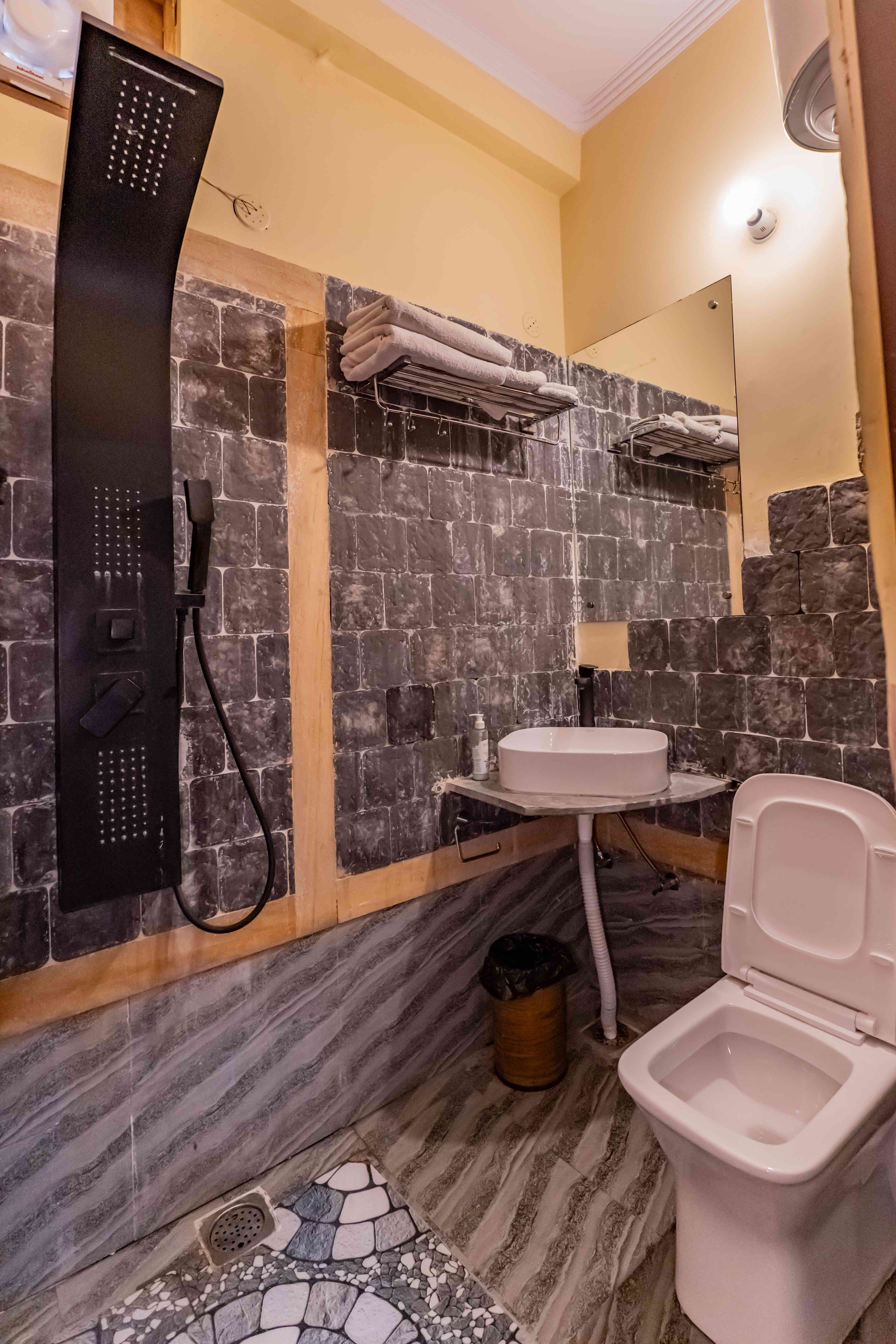 Yoga & Wellness retreat - Forest View Terrace Room — photo 14