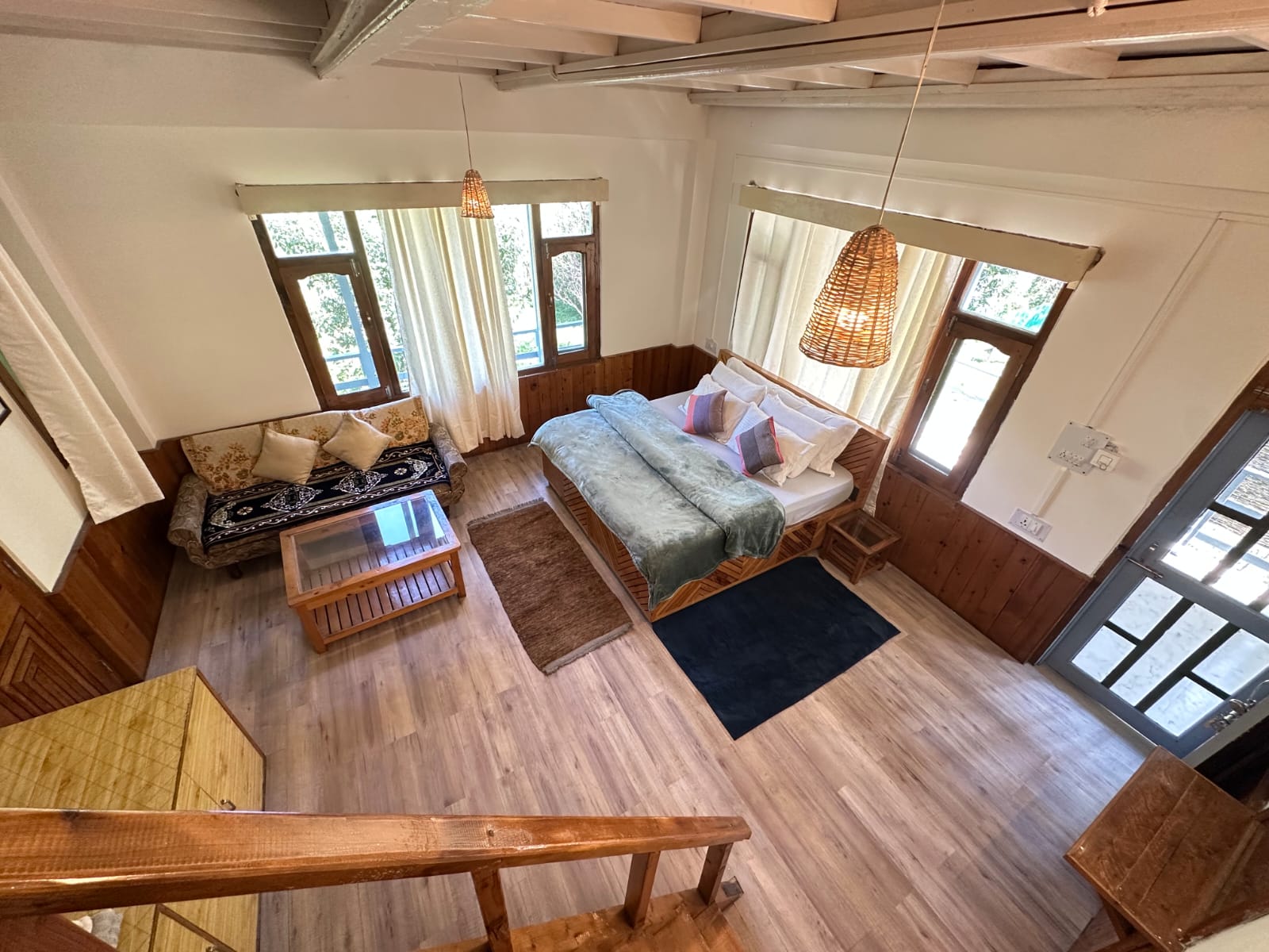 Riverside Homestay with Book Cafe — photo 26