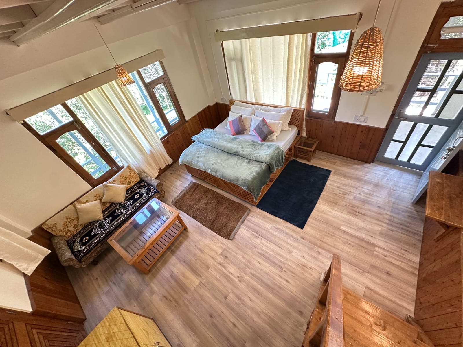 Riverside Homestay with Book Cafe — photo 29