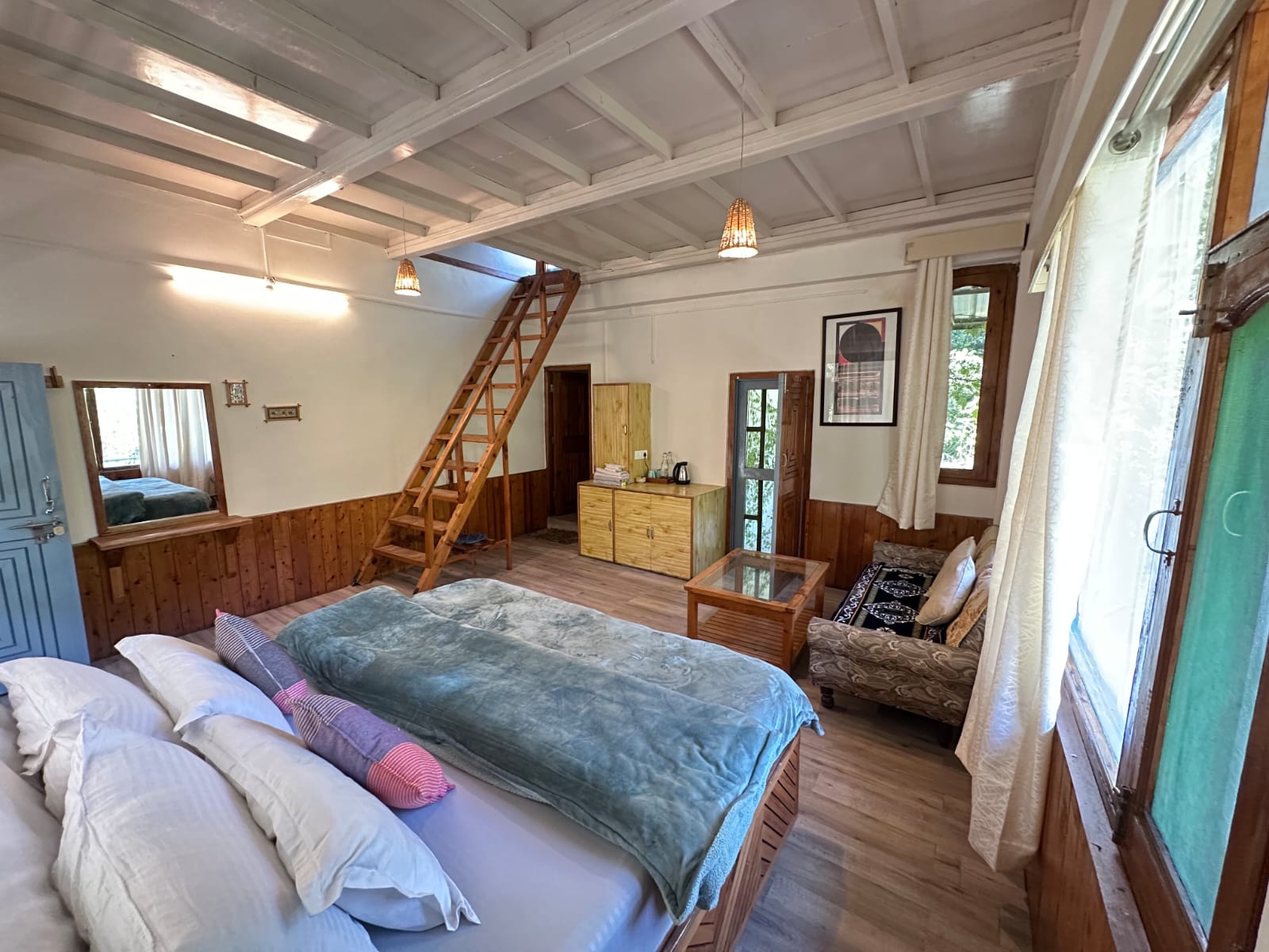 Riverside Homestay with Book Cafe — photo 30