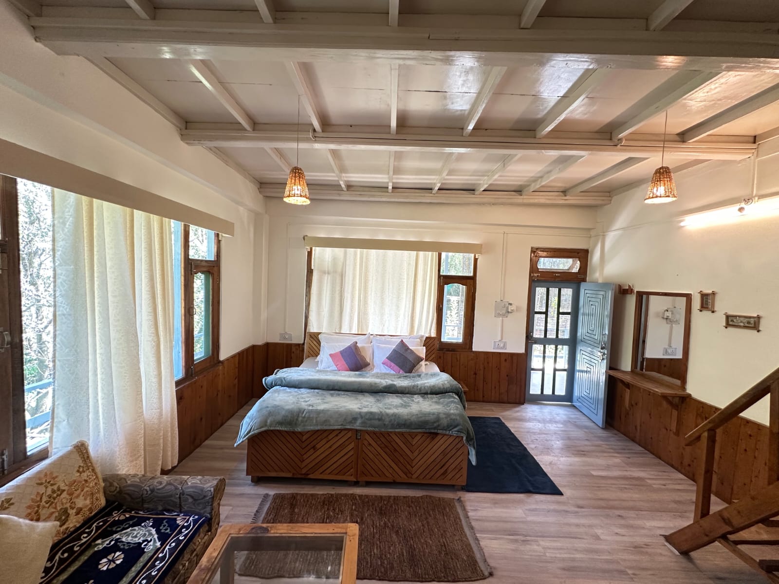 Riverside Homestay with Book Cafe — photo 31
